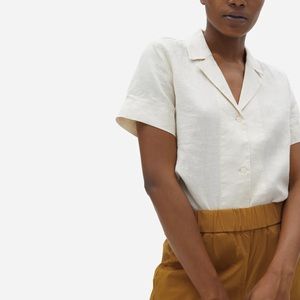 Everlane Linen Short-Sleeve Notch Shirt in canvas